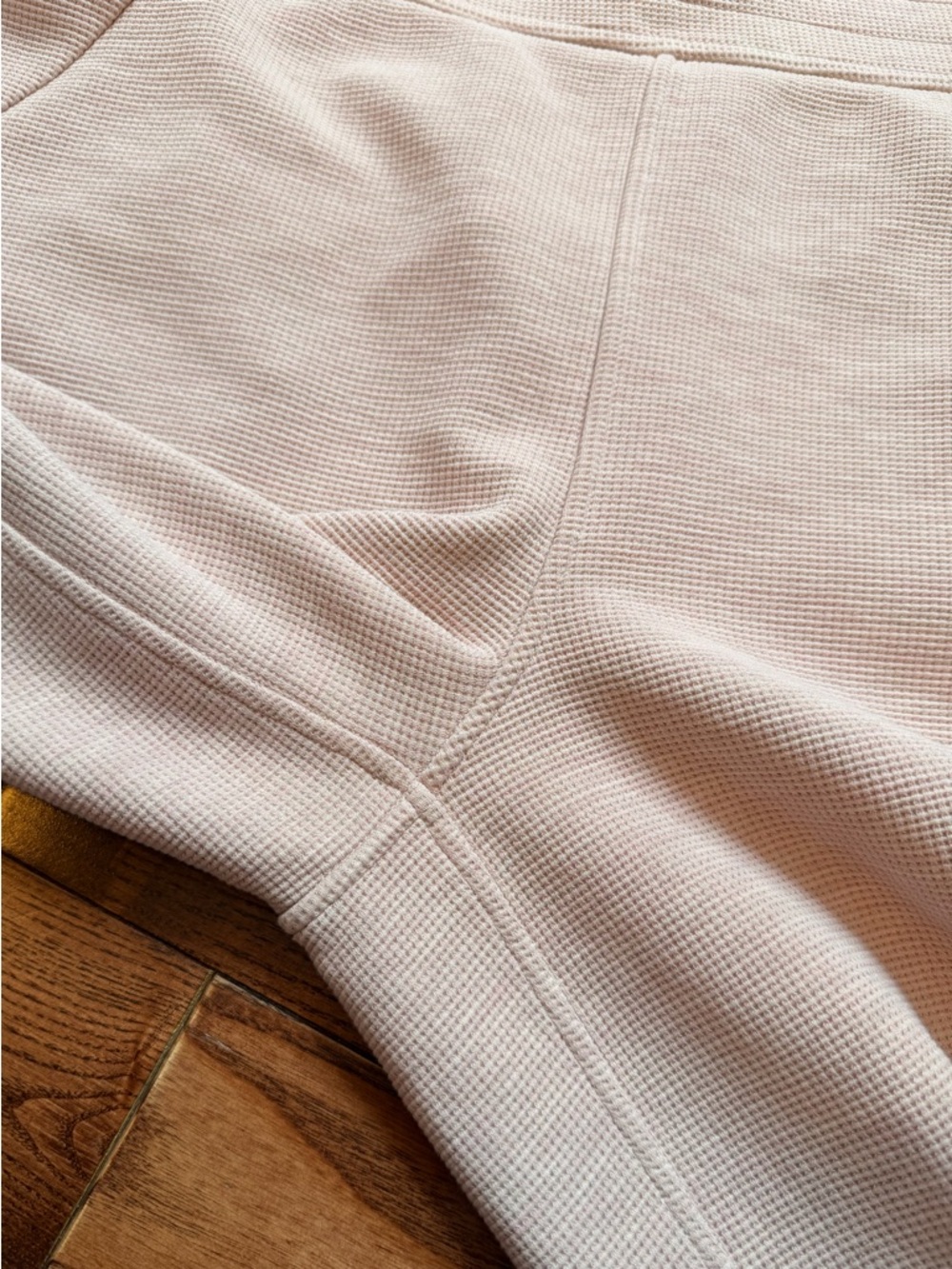 Lululemon Scuba Mid-Rise Wide-Leg Pant, Waffle - Picture 12 of 12